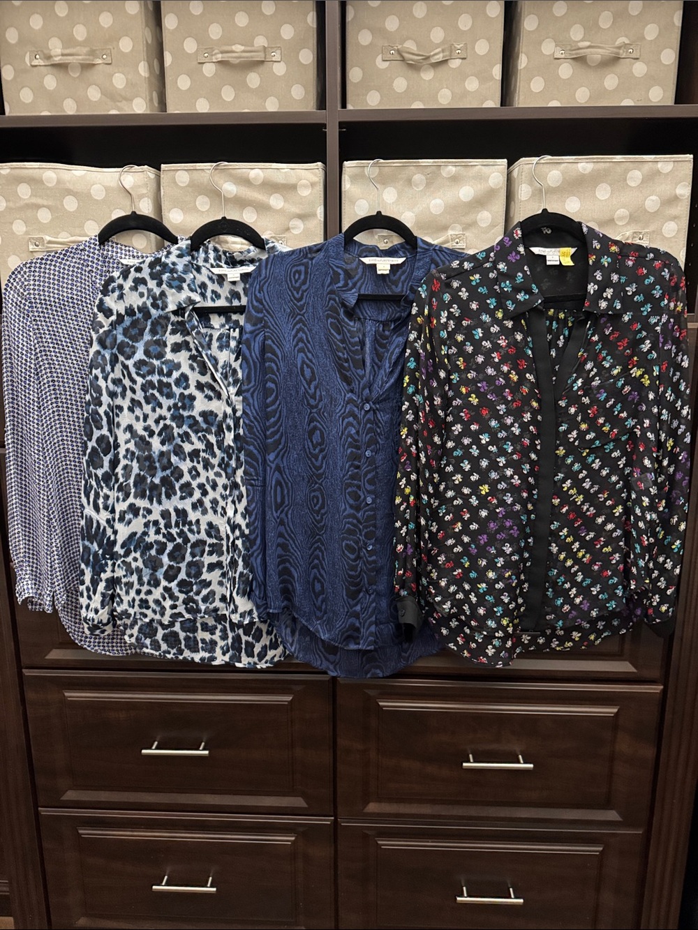 Womens Blue Patterned Button-Front Blouse
